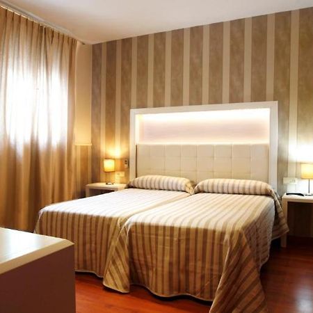 Hostal Paris 산페르난도 객실 사진