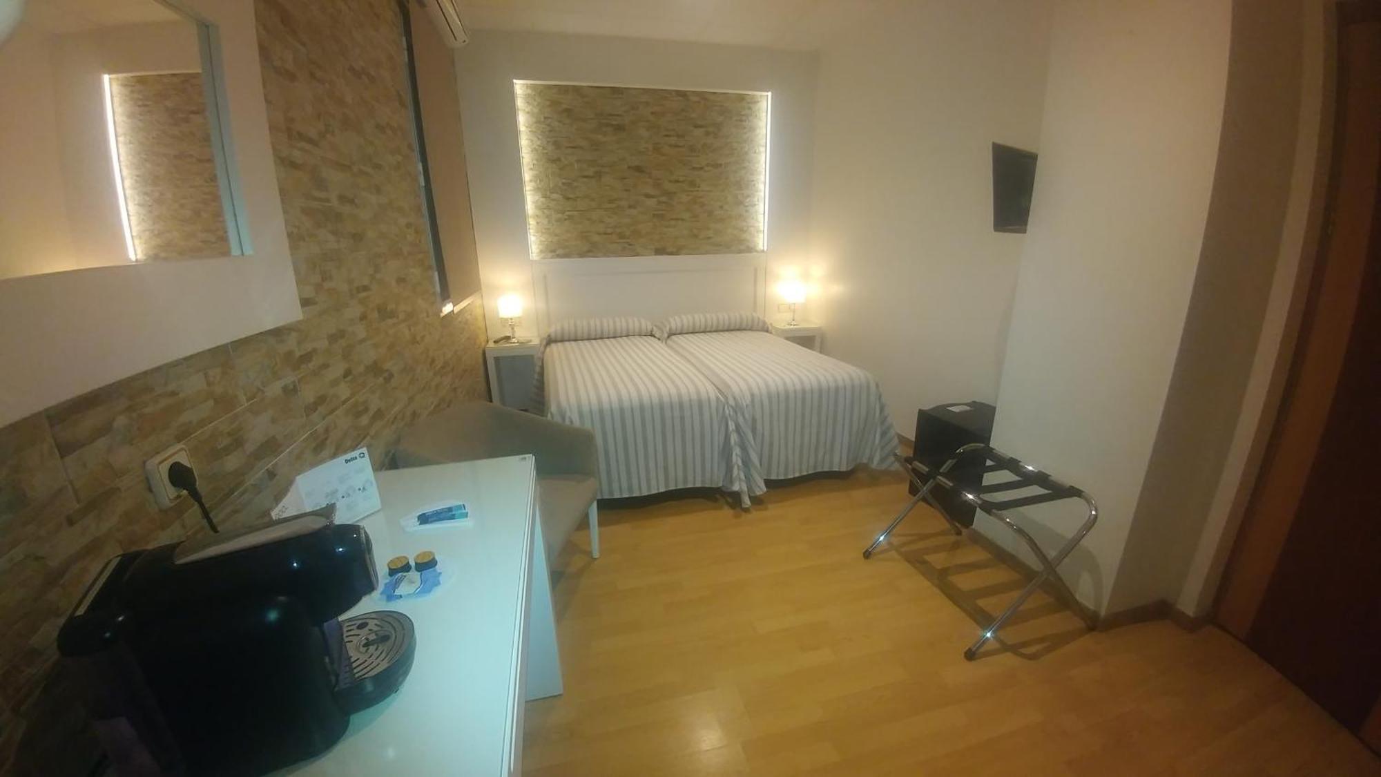 Hostal Paris 산페르난도 외부 사진