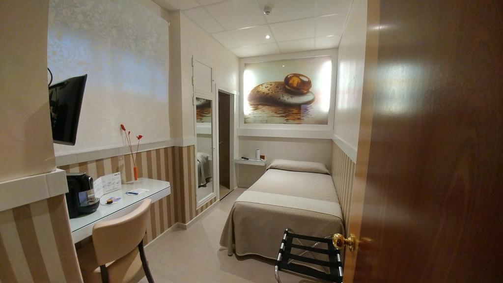 Hostal Paris 산페르난도 외부 사진